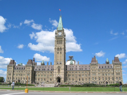 Показали настоящее лицо: в канадском парламенте аплодировали эсэсовцу