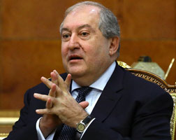 «Я устал, я ухожу»: президент Армении заявил об отставке