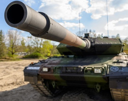 «Ну дай!»: Зеленский снова выпрашивал танки